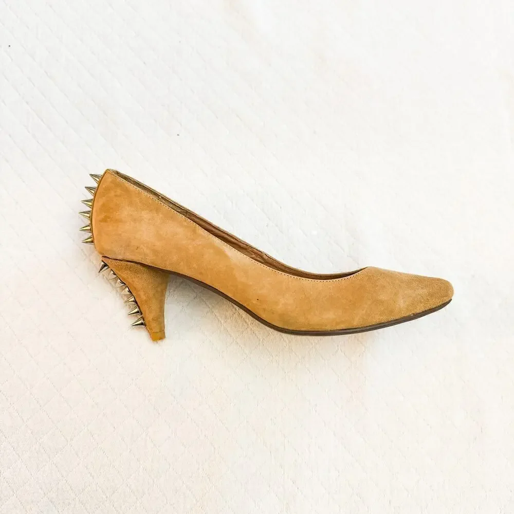 Jeffrey Campbell Nude Suede Spiked Accent Pointy Toe Heels Size 6.5